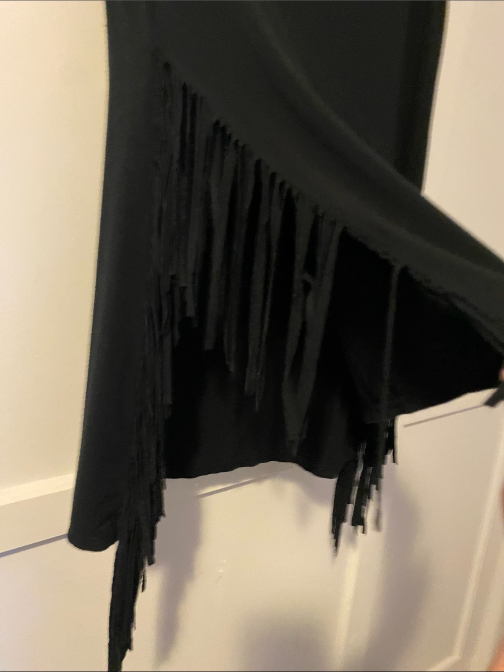 American Eagle Outfitters Soft & Sexy Long Black Sleeveless Tee w Fringe - Picture 3 of 3